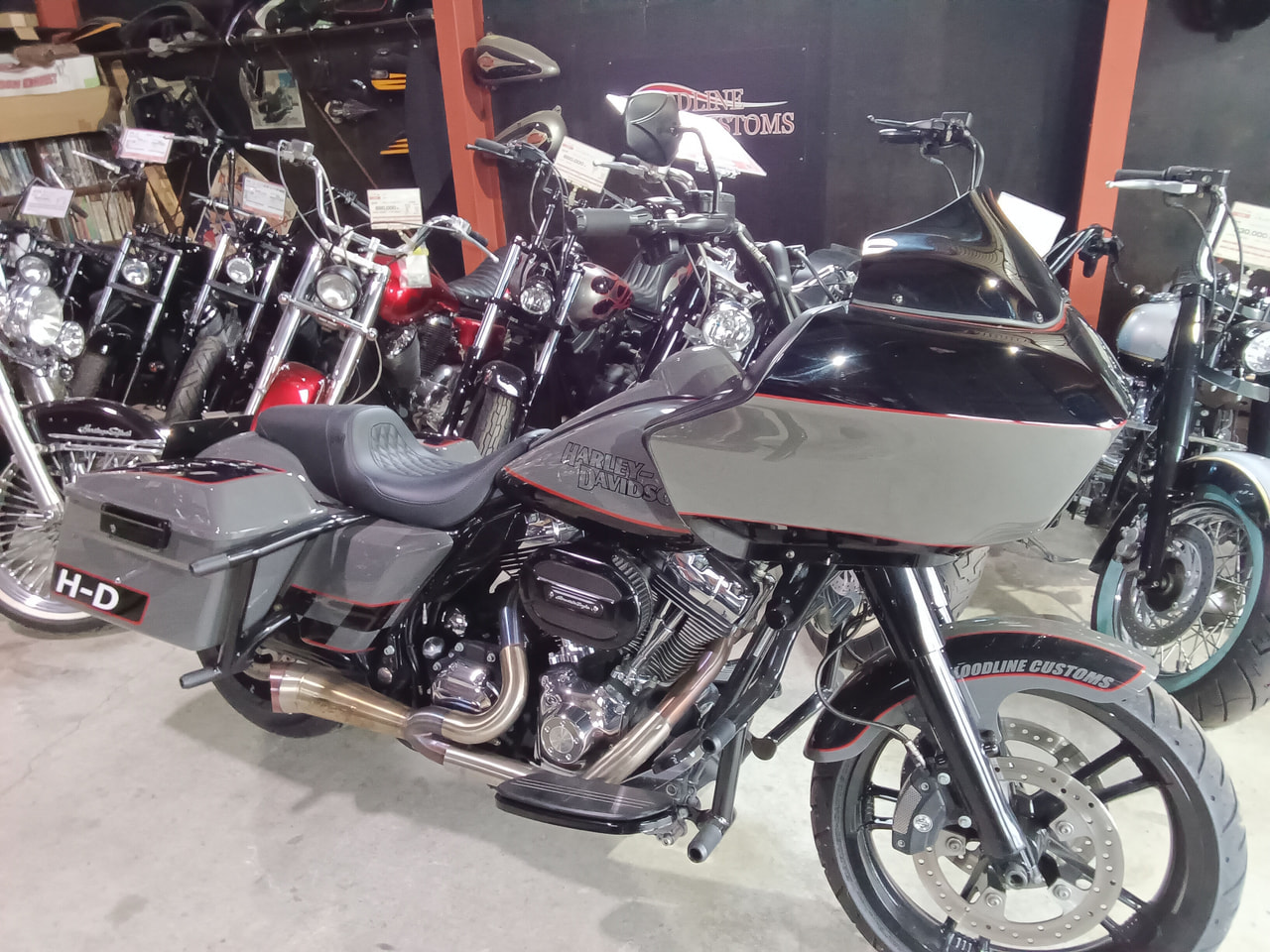 ブラッドラインカスタムズ