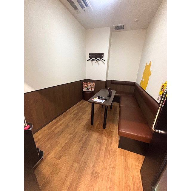 カラオケ部屋２